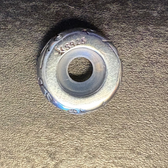 Pandora Spacer with Vines - Picture 2 of 2